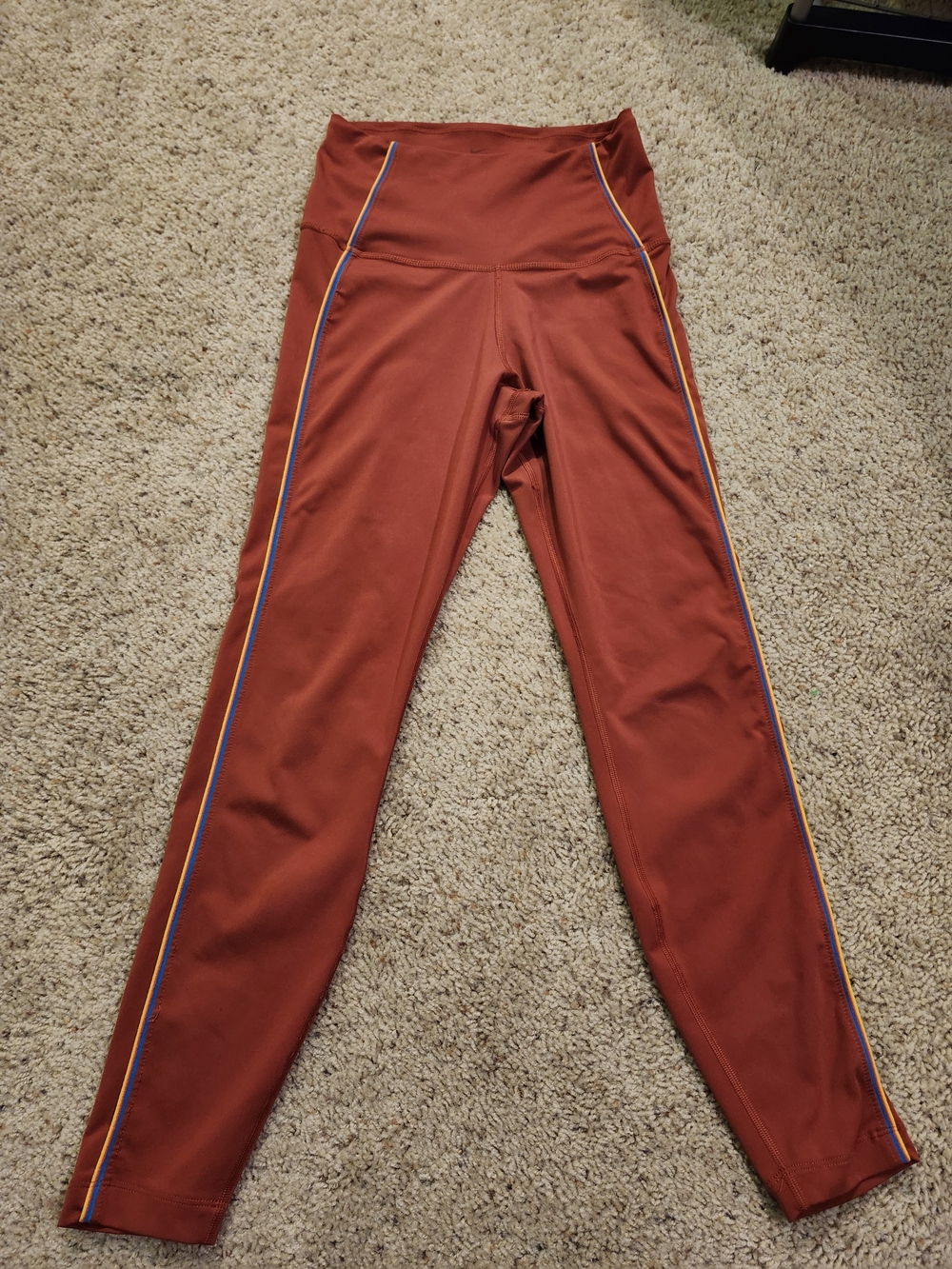 Nike Yoga Luxe Dri Fit High Rise 7/8 Infinalon Leggings S Redstone/Dark Pony